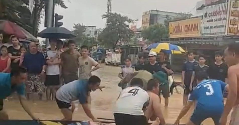 Four dead, four hospitalized after generator gas poisoning in Da Nang