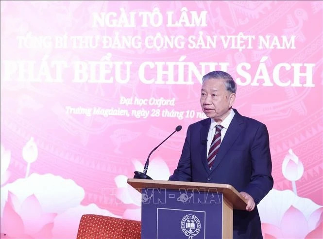 Vietnam a sincere, trustworthy partner of UK: Party leader