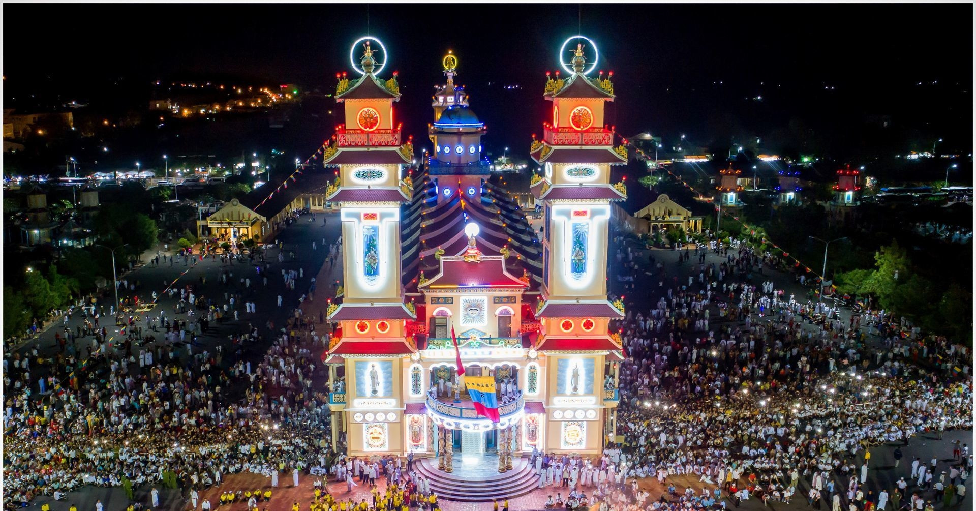 Tay Ninh hosts grand Cao Dai festival on Mid-Autumn Full Moon