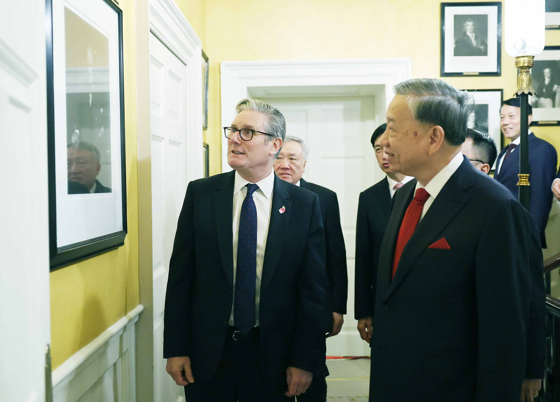 vnapotalledonchinhthuctongbithutolamthamchinhthuclienhiepvuongquocanhvabacireland8373669 17617787852331668603450.jpg