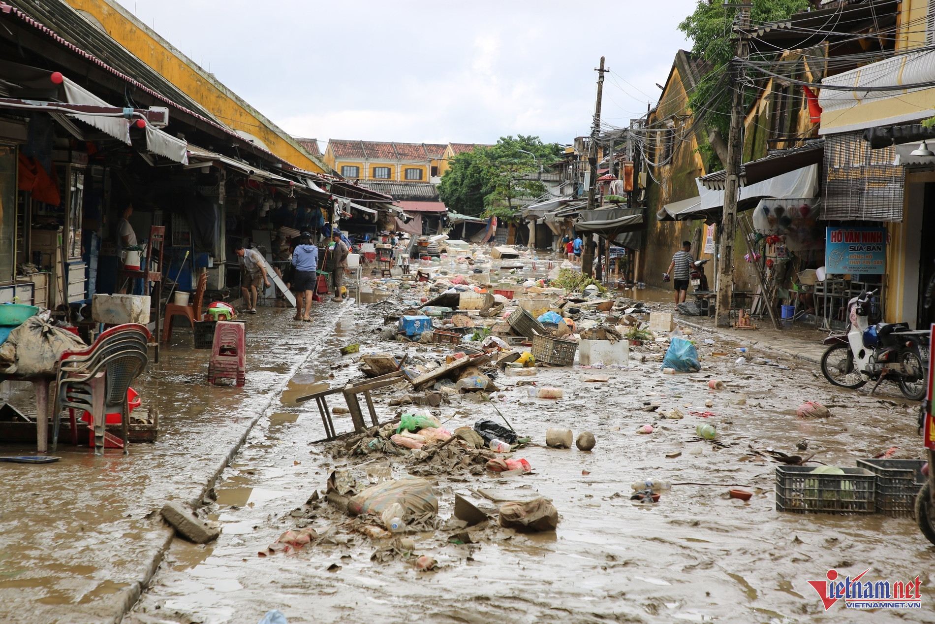 floods in vietnam3.jpg