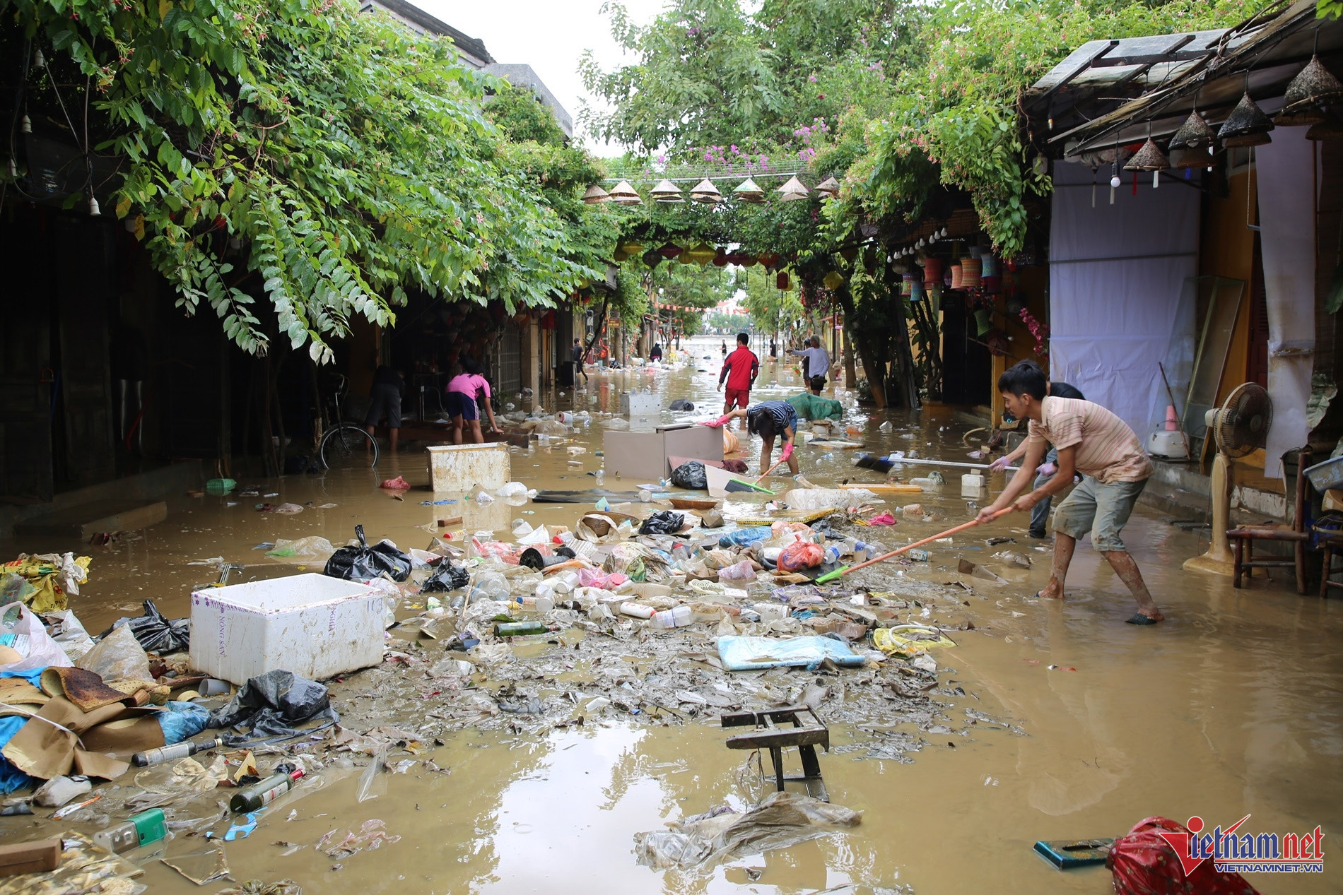 floods in vietnam6.jpg