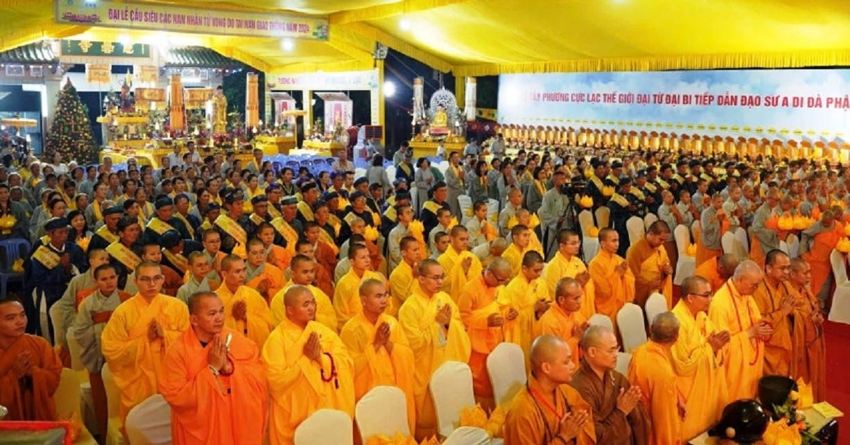 Buddhist requiem honors victims of traffic accidents in Vietnam