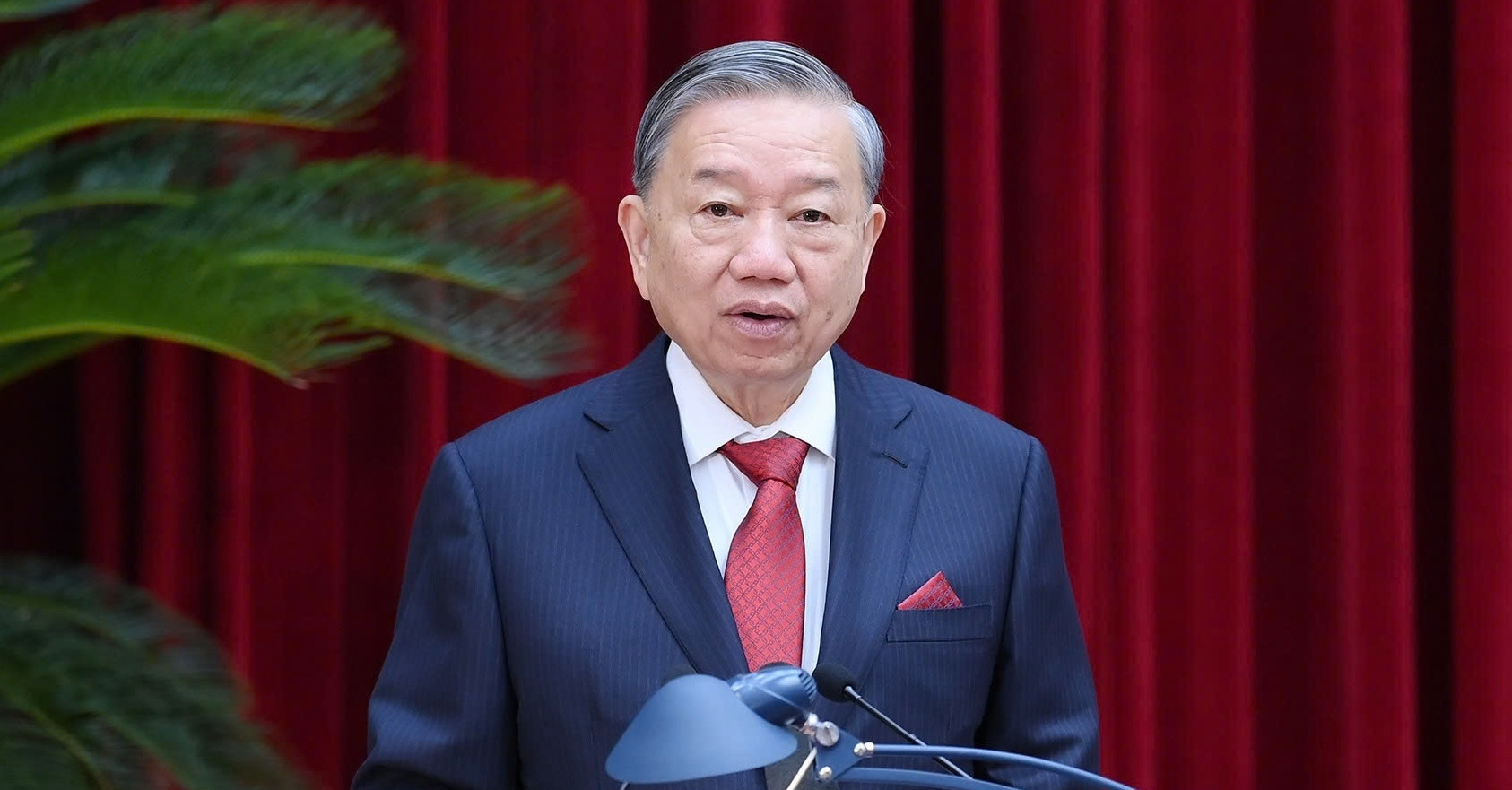 Party Central Committee reviews nominations for 14th term leadership