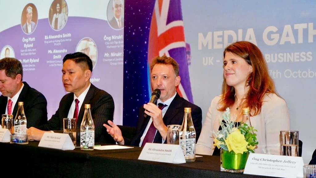 UK–VN business summit to focus on financial hub, renewable energy development