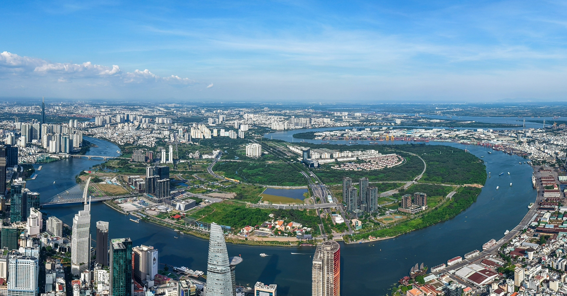 Ho Chi Minh City powers economic growth with services and trade