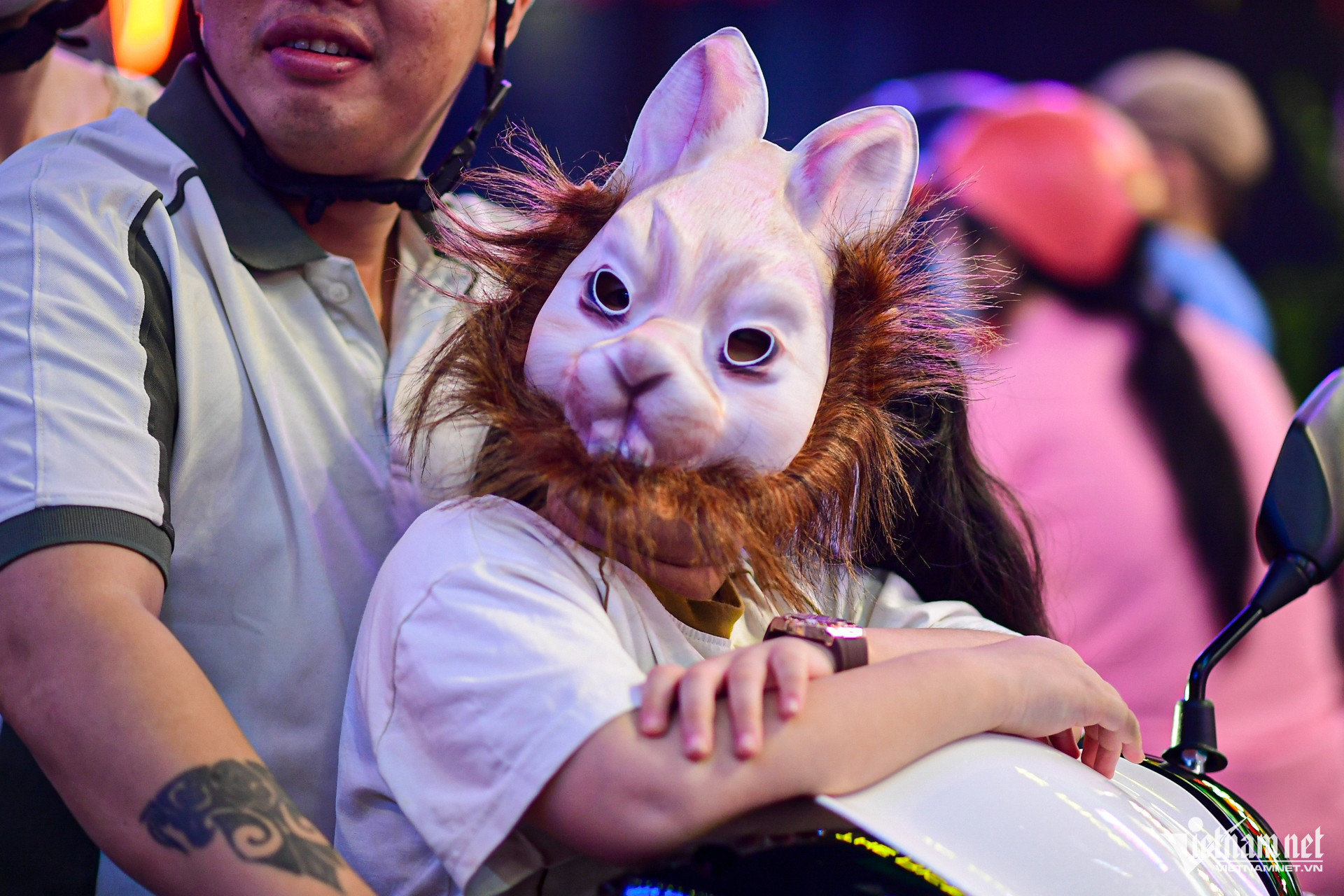 halloween saigon10.jpg