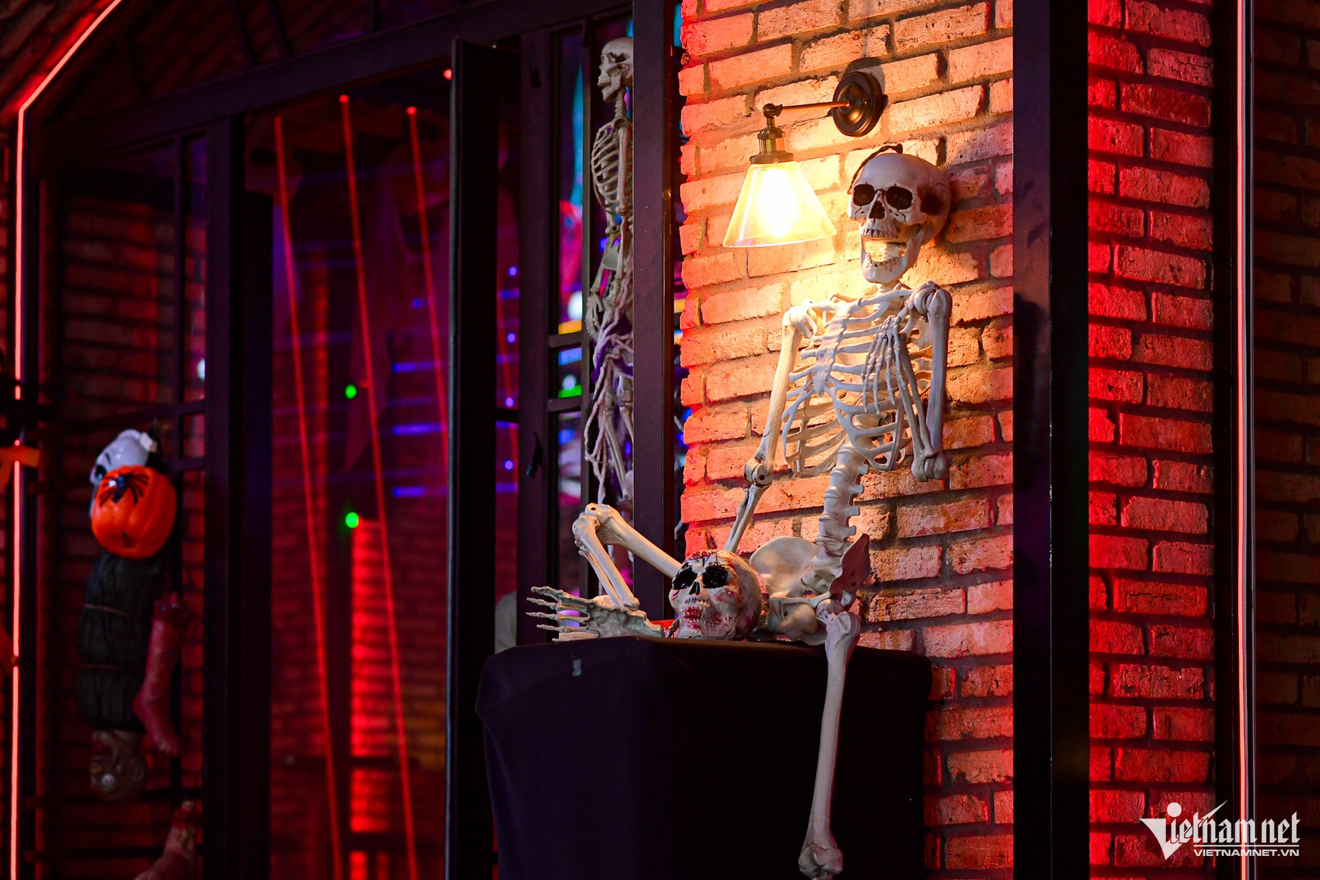 halloween saigon6.jpg