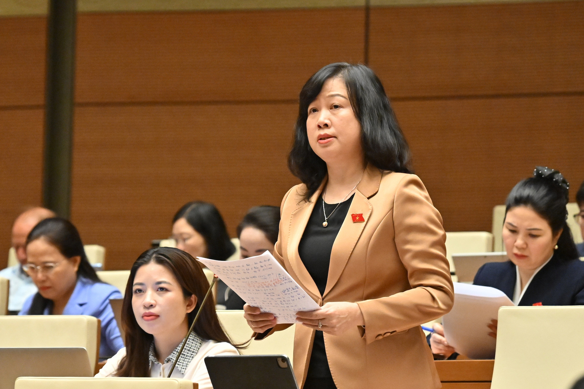 MOH proposes considering assault on doctors as resisting public officials