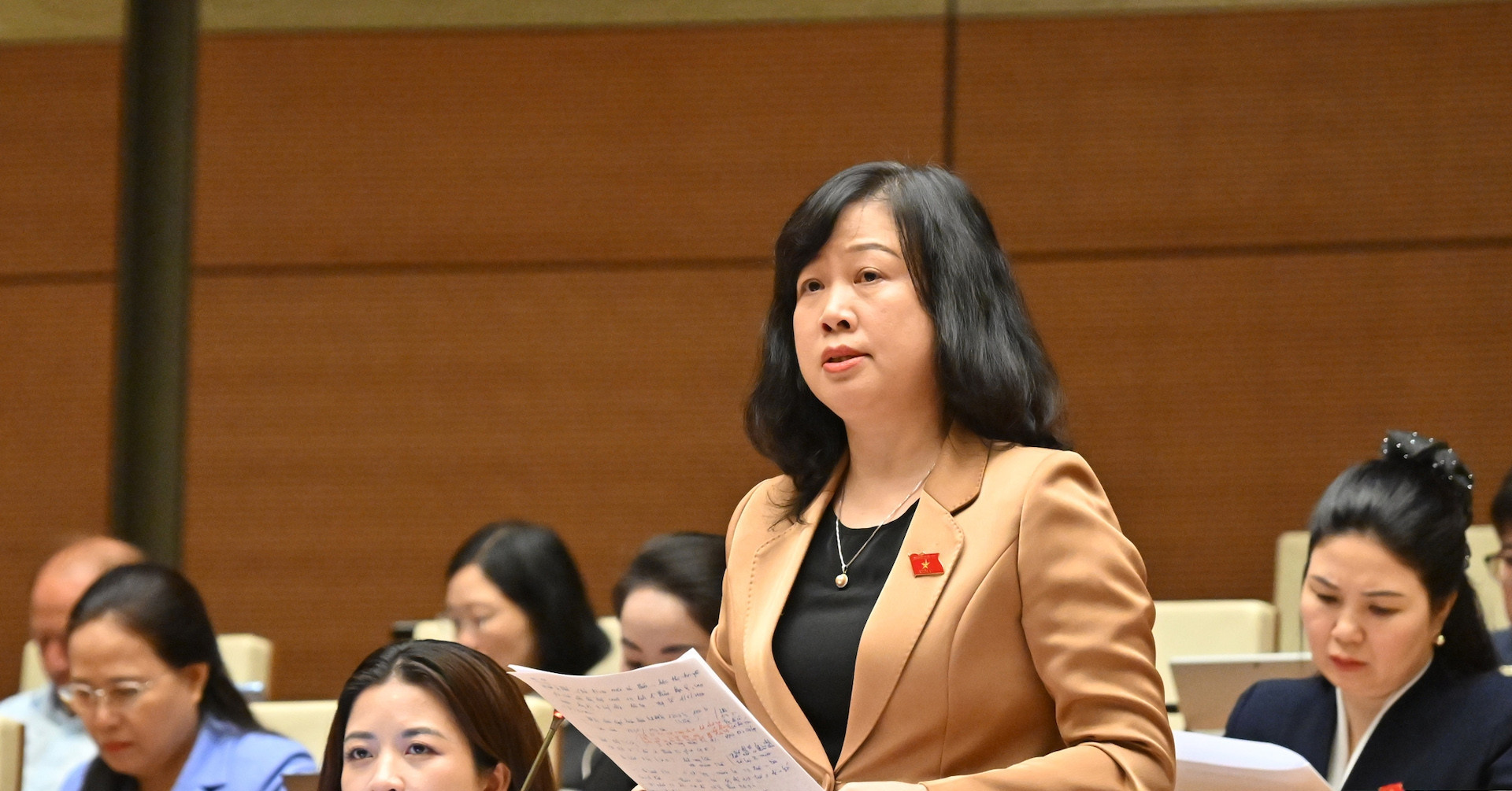 MOH proposes considering assault on doctors as resisting public officials