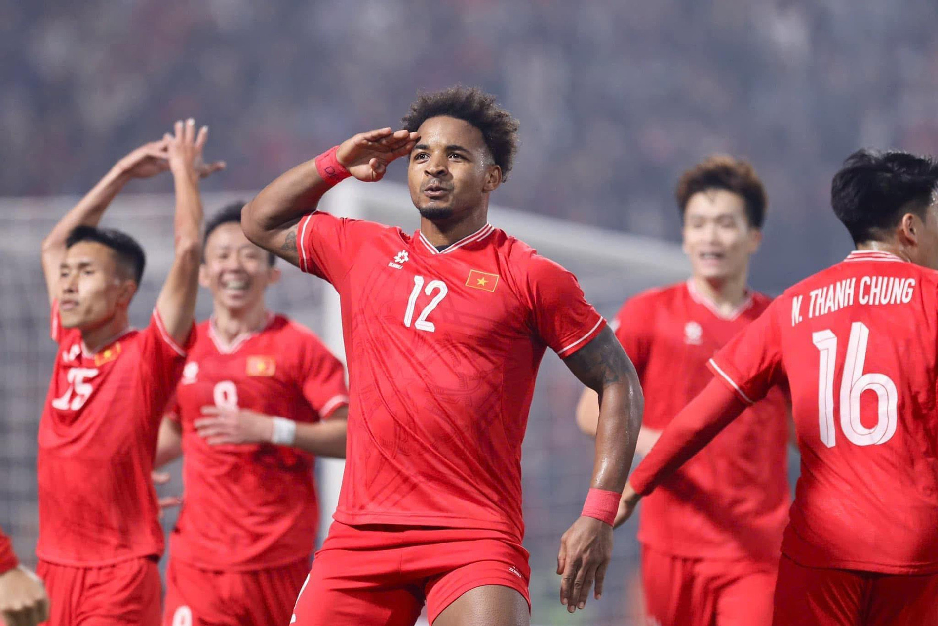 Nguyen Xuan Son called up to national team after 10-month injury