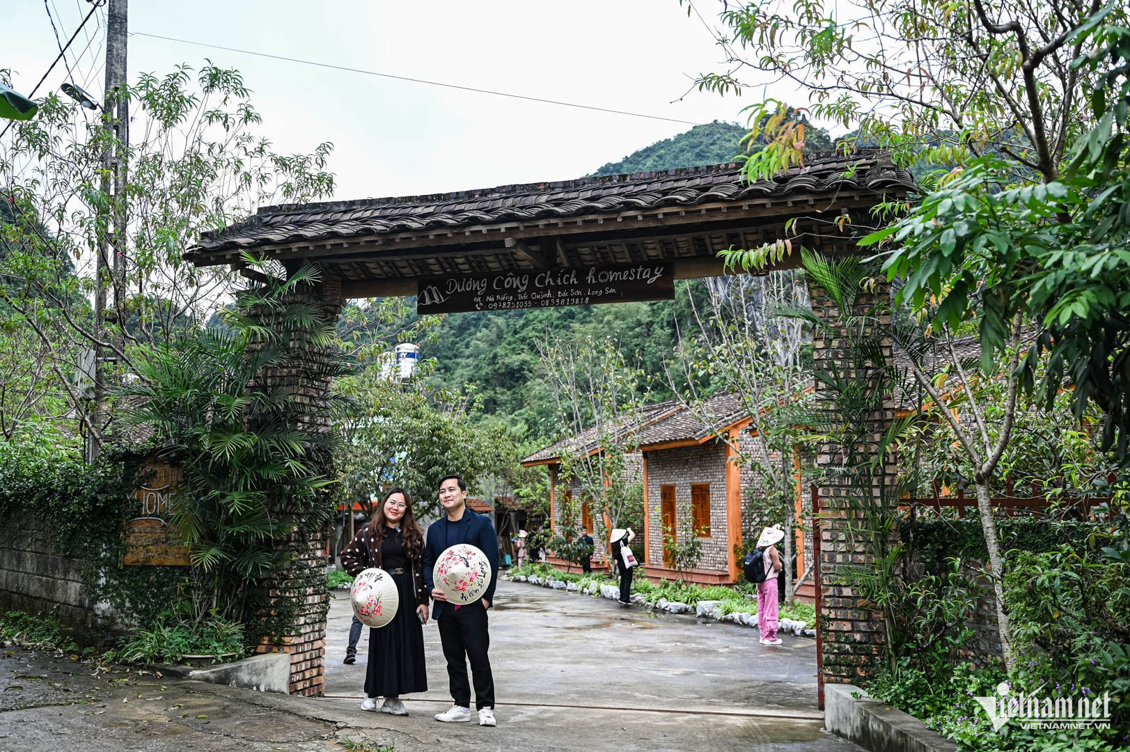 vietnam tourism1.jpg