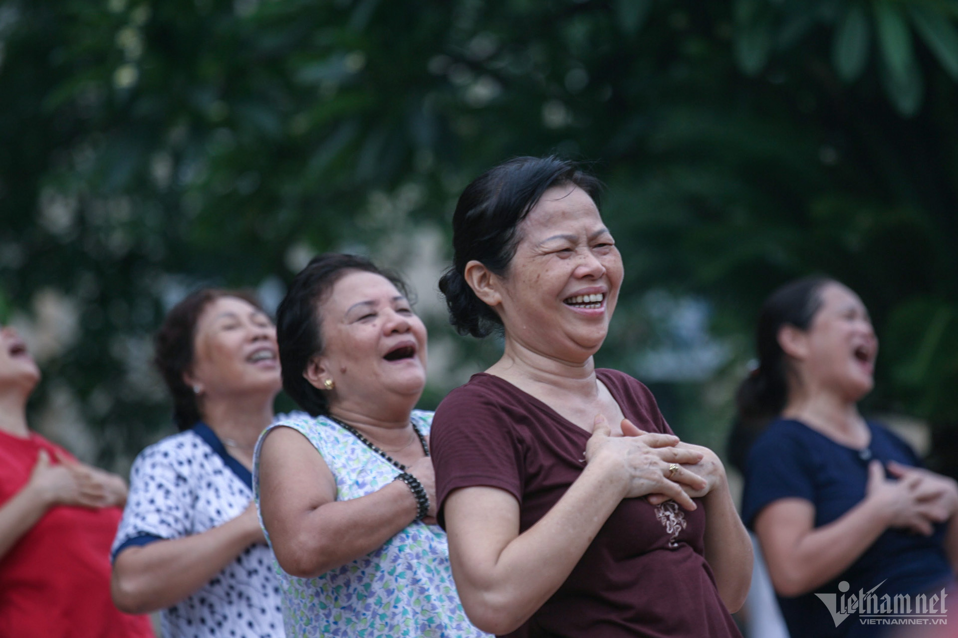 w nguoi cao tuoi 5 1 733.jpg