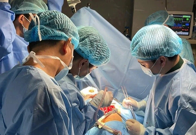 First successful open-chest surgery performed at Truong Sa infirmary