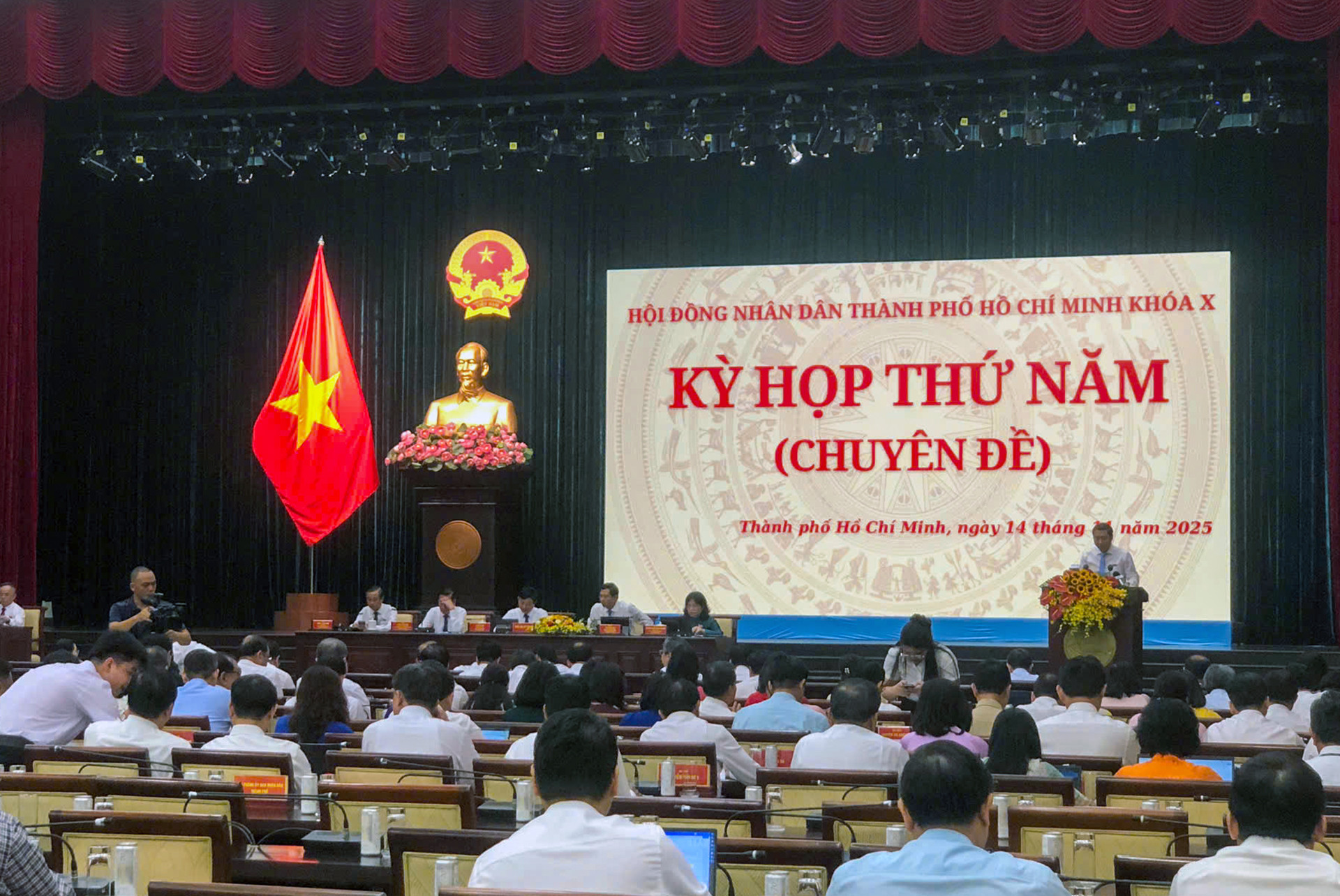 20251114 Tin KyHop5 HDNDTPHCM_NhanSu_Anh1.jpg