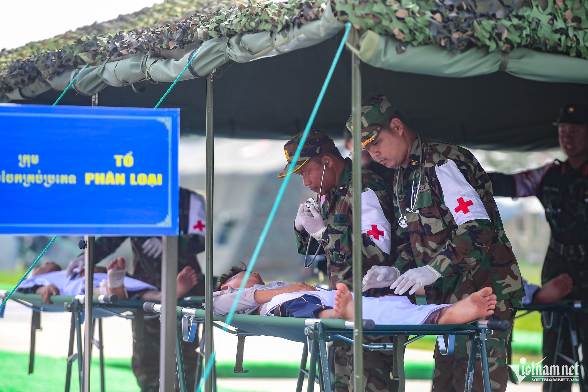 vietnam cambodia6.jpg