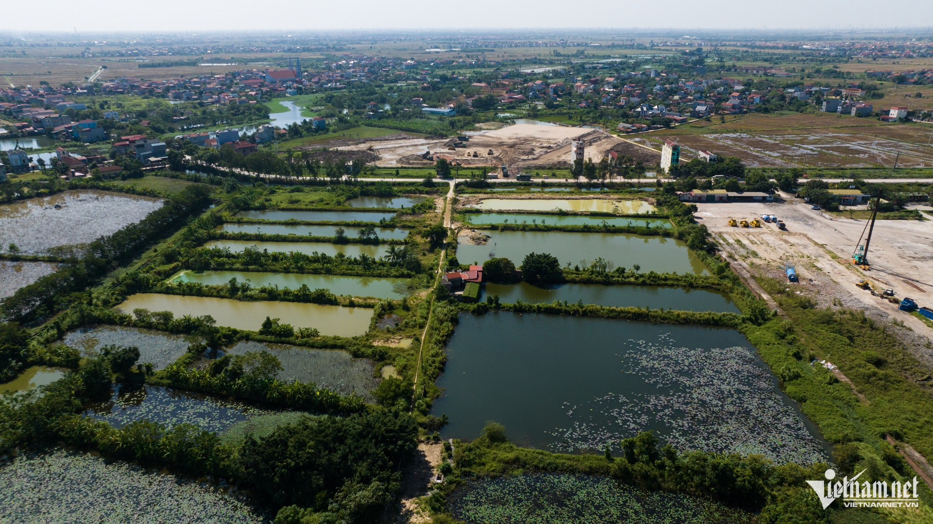 gia binh airport9.jpg