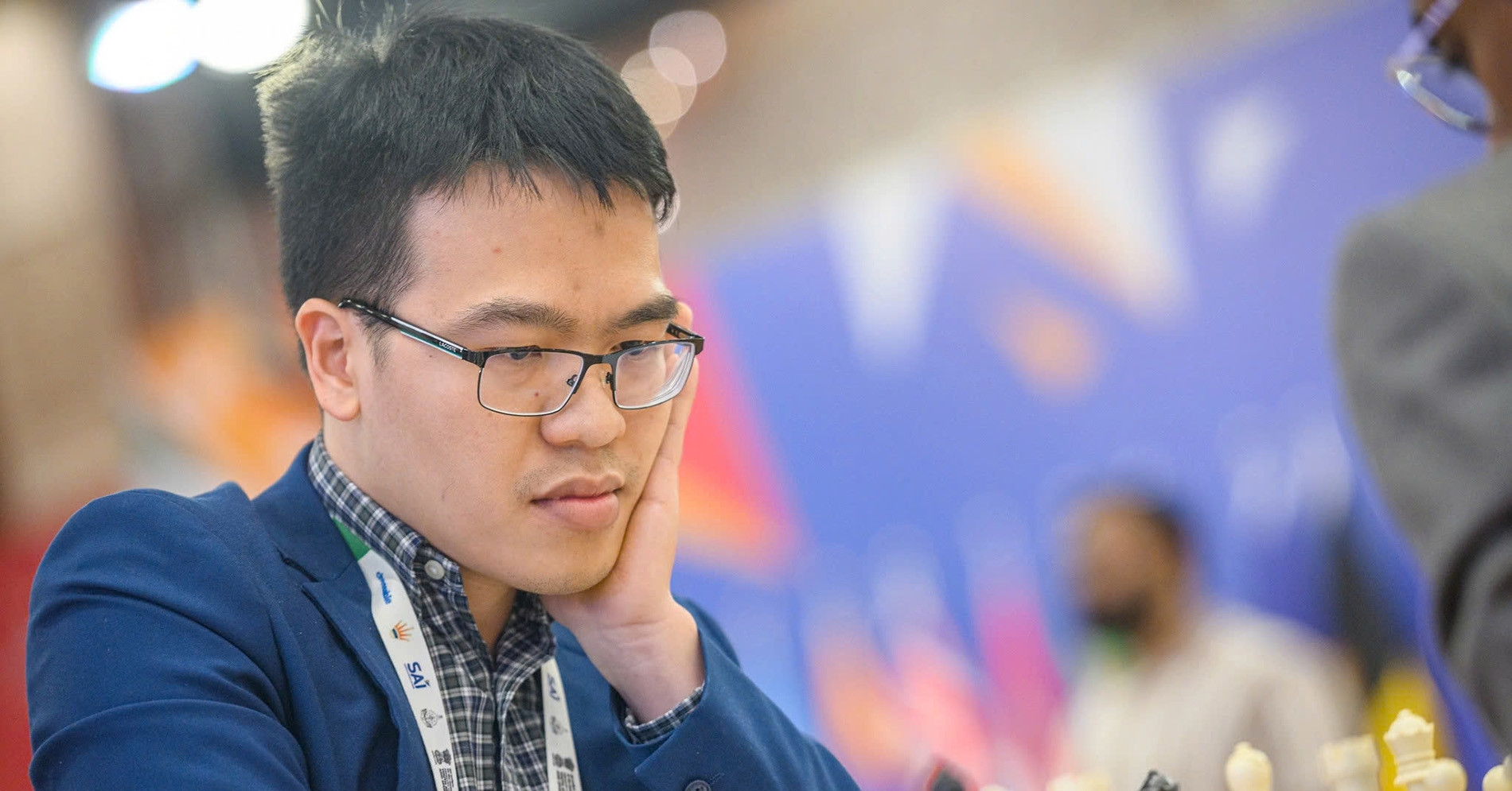 Le Quang Liem holds firm against German grandmaster