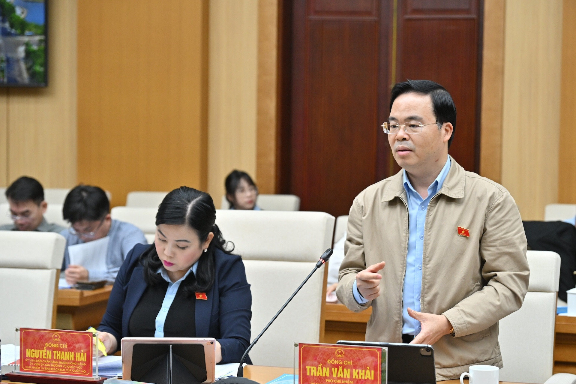 NA deputies inspect Song Lo Bridge, fault legal gaps for poor quality