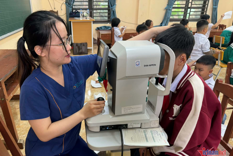 Myopia left untreated as parents fear glasses for children will worsen eyesight