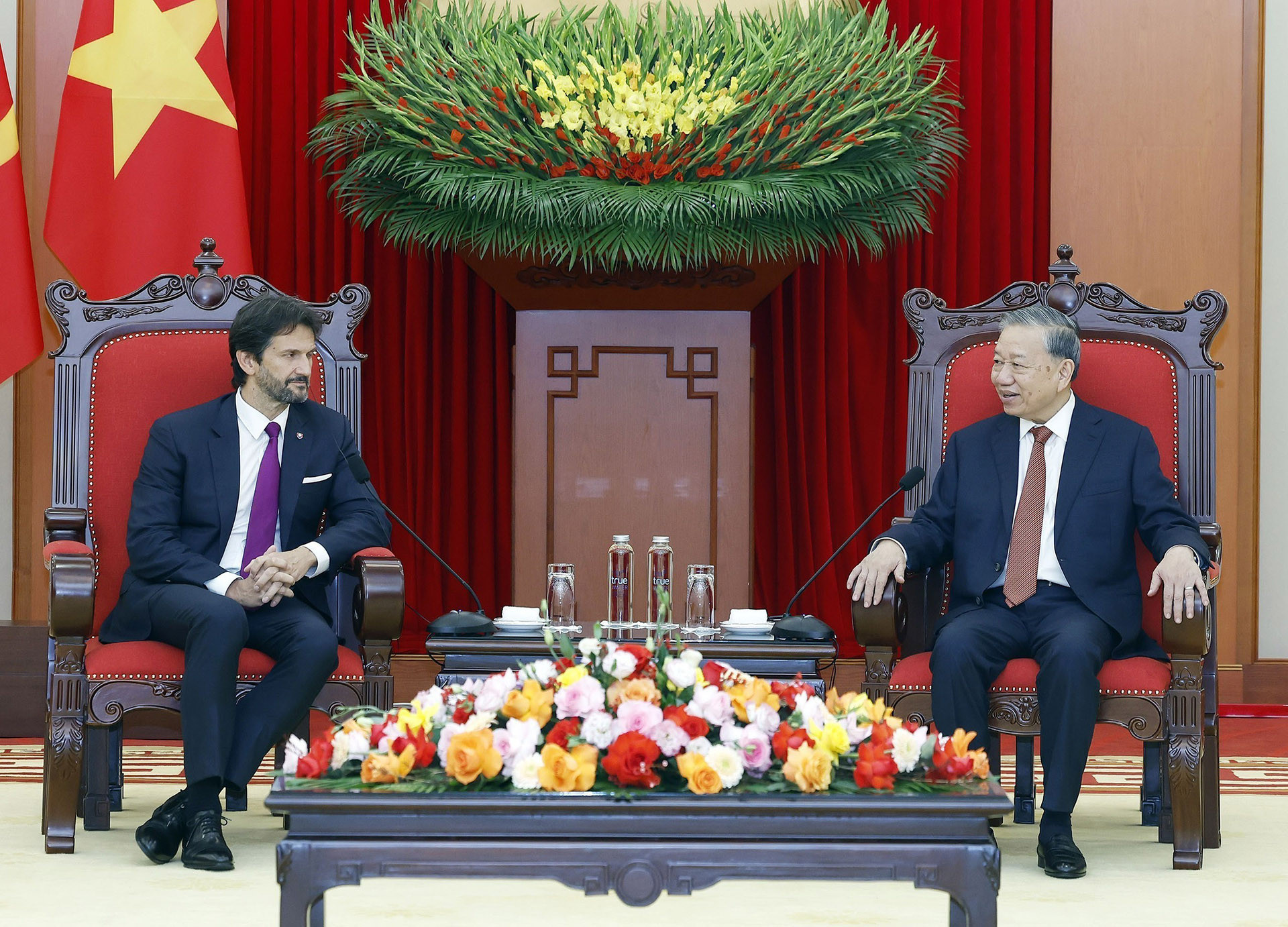 vnapotaltongbithutiepphothutuongbotruongquocphongslovakia8416540 1763466913412304138533.jpg