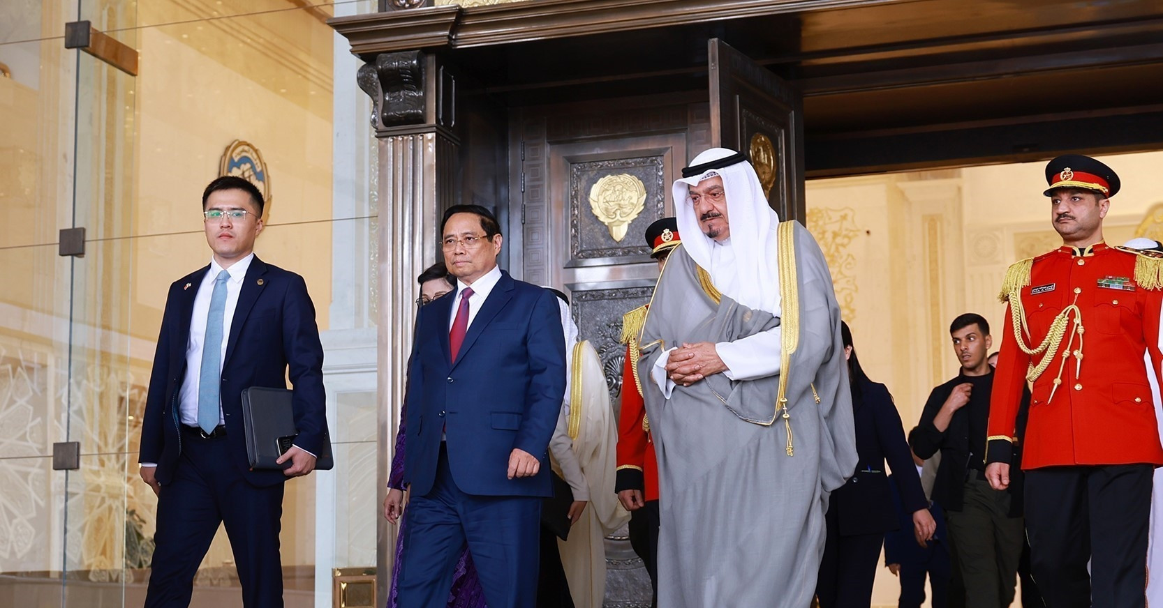 Vietnam and Kuwait upgrade ties to strategic partnership during historic visit