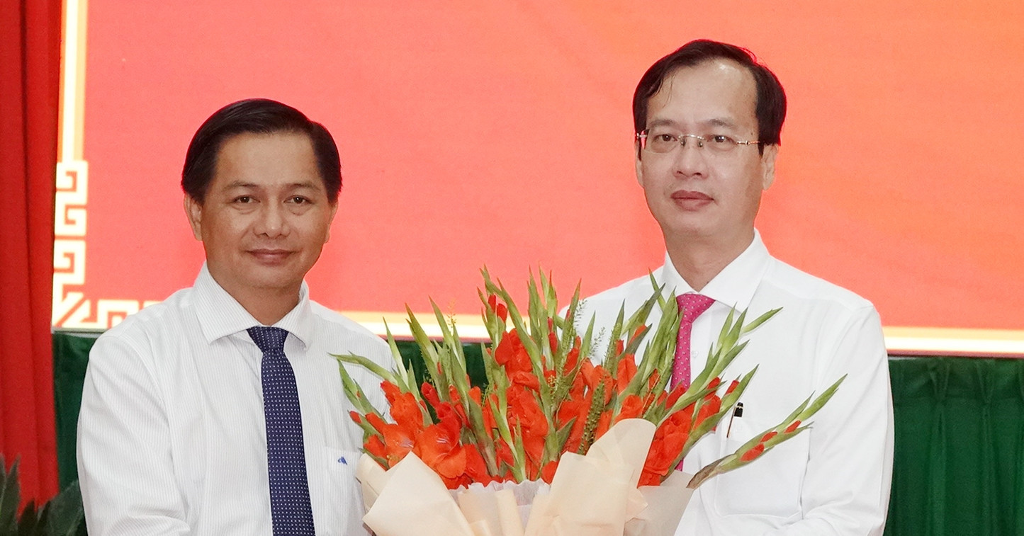 Vinh Long appoints new 48-year-old chairman of provincial People’s Committee