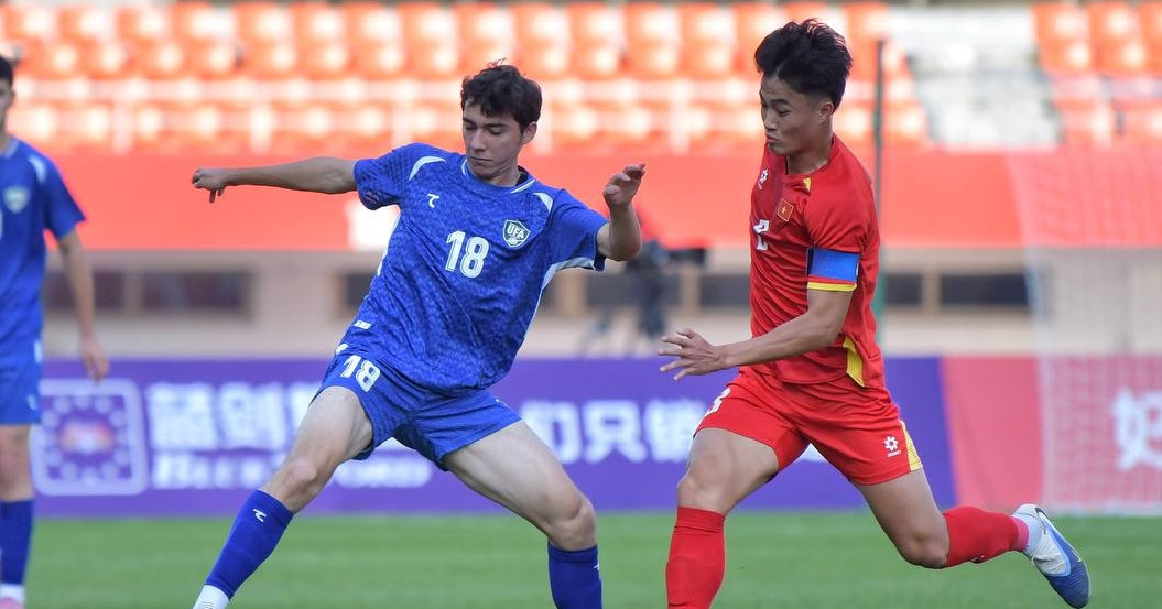 U22 Vietnam captain hospitalized after injury in South Korea match
