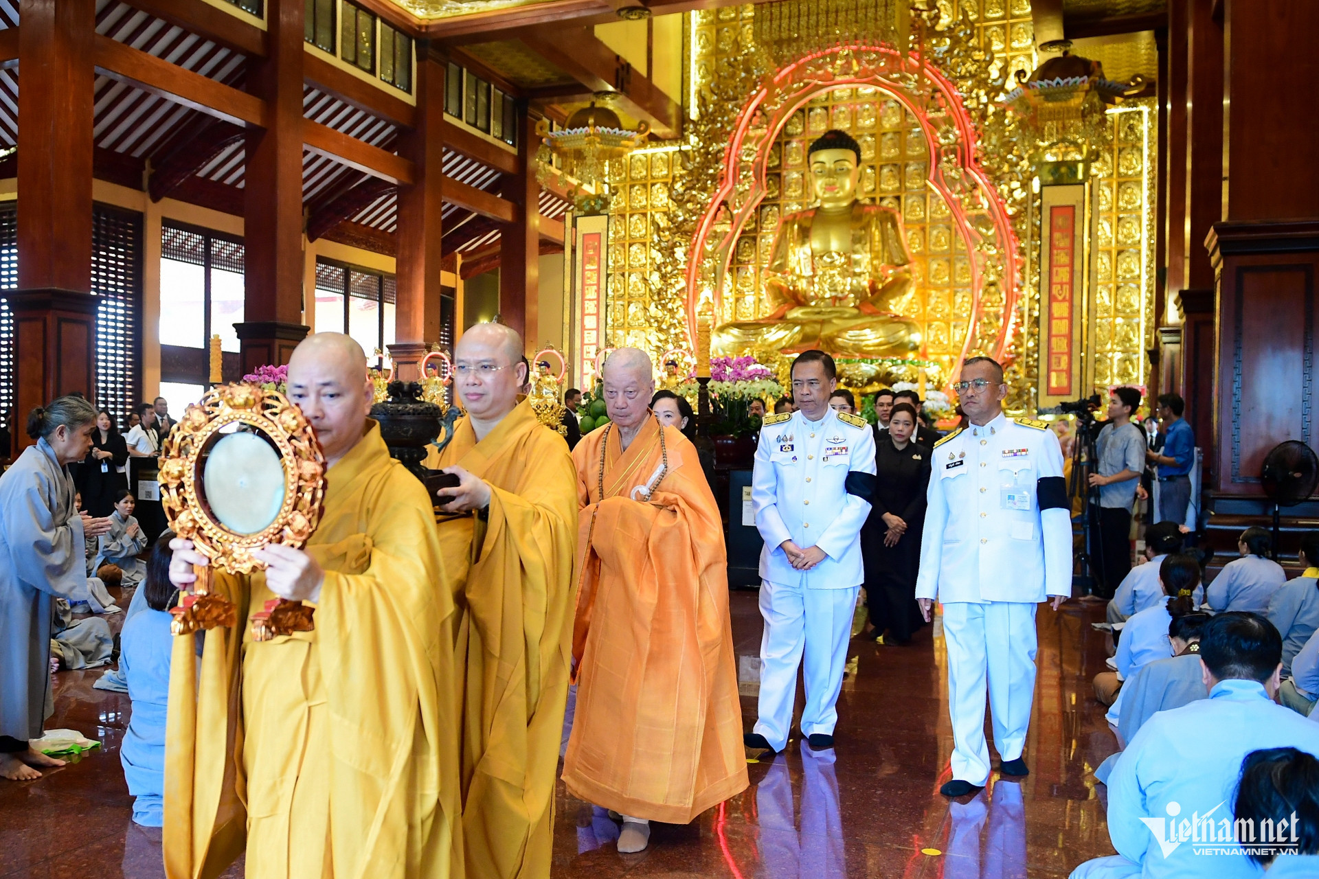 buddhist rituals vietnam13.jpg