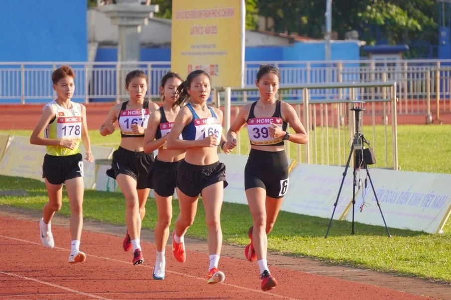 Vietnamese athletes undergo training in France to prepare for Olympics