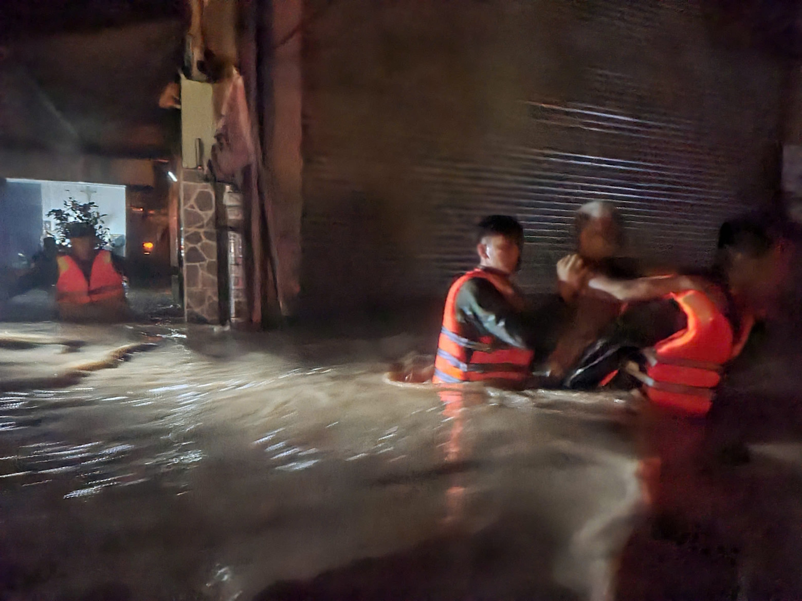 dac cong nuoc, hai quan (3).jpg