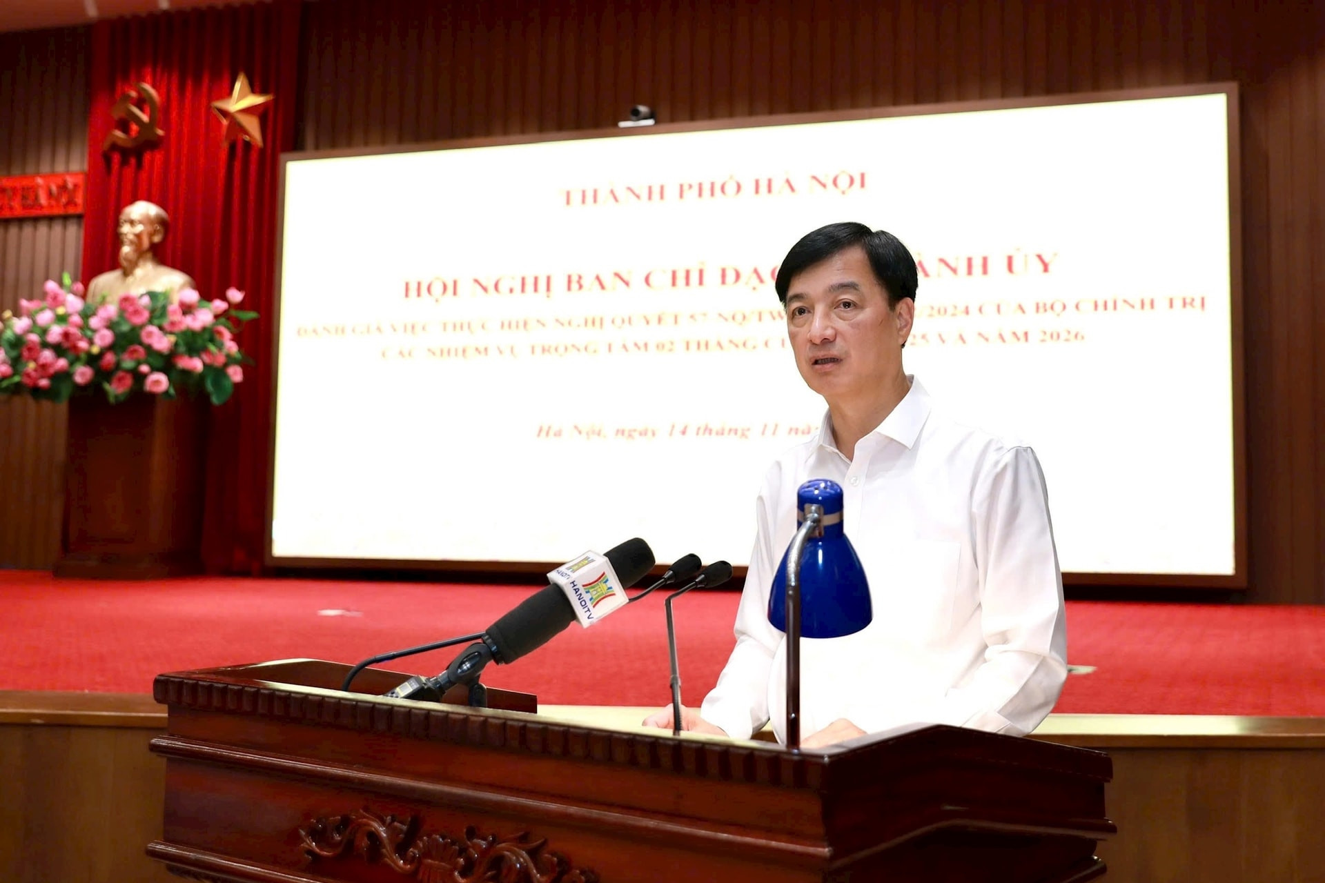 Data gatekeeping must end, says Hanoi Party Chief