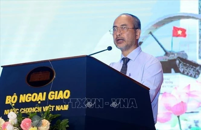 OVs submit over 1,300 comments on Party Congress's draft political report