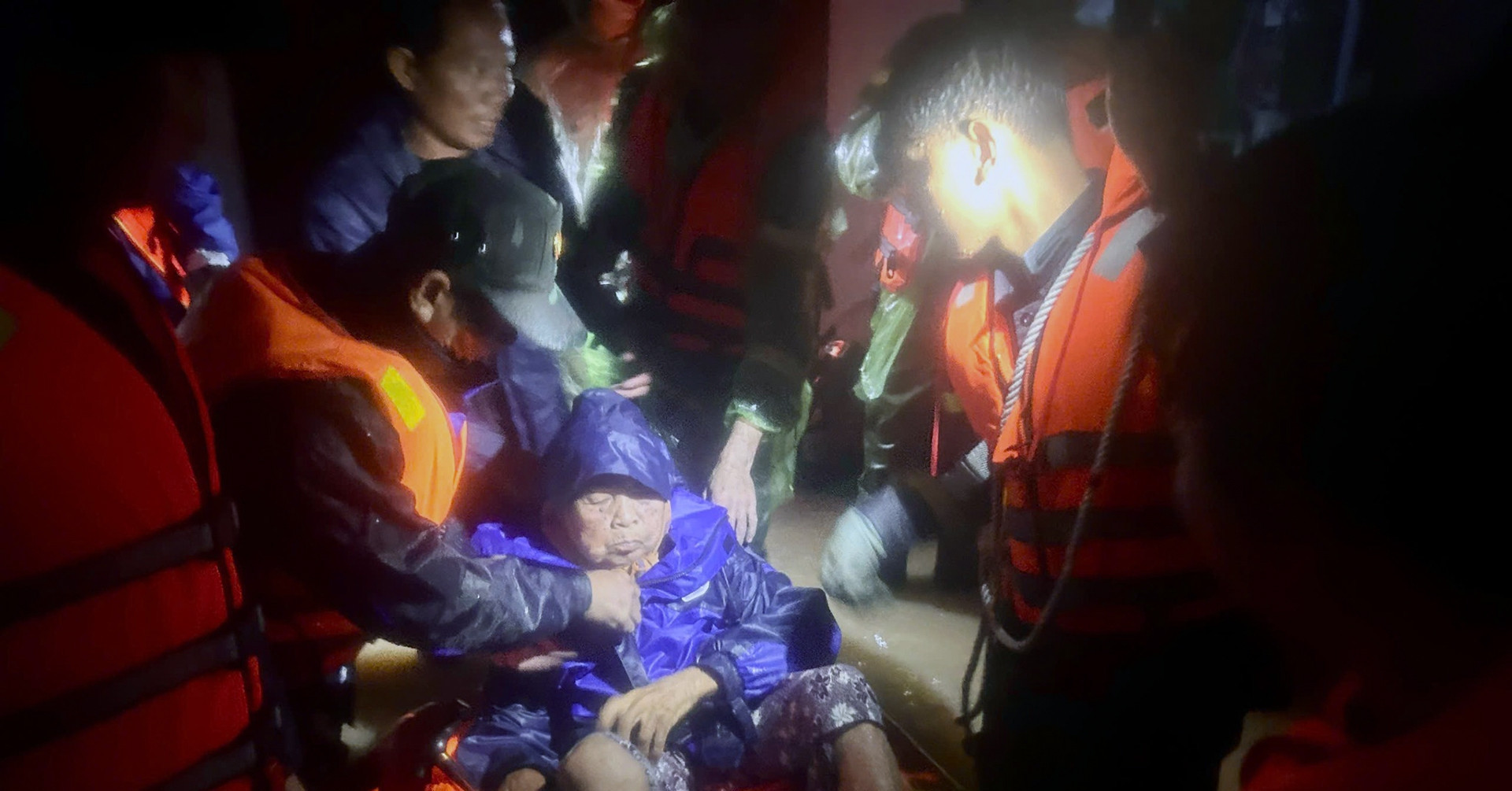 Police in Khanh Hoa received over 3,000 SOS calls during flood crisis