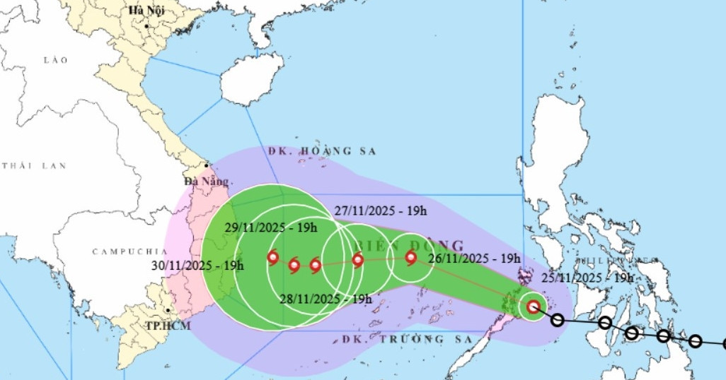 Tropical Storm No. 15 forms over East Sea, expected to slow down