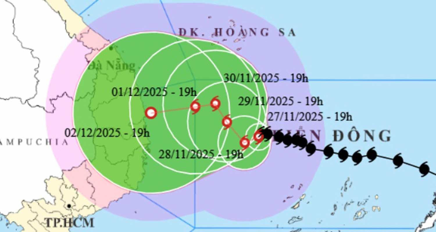 A storm caught in circles: Typhoon Koto enters a slow, swirling phase at sea