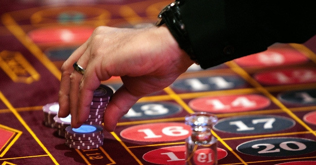 Vietnam opens select casinos to eligible local players under pilot program
