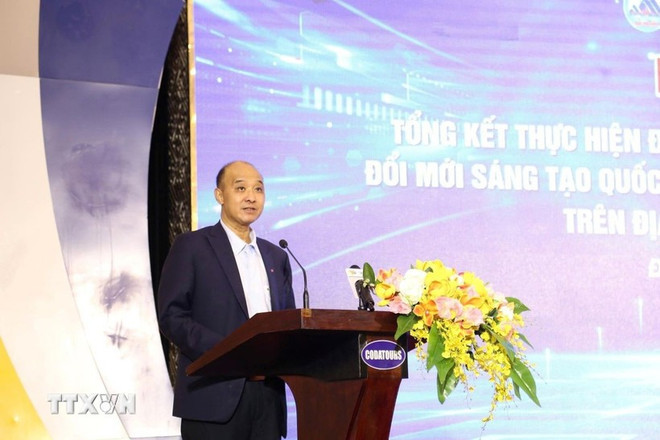 Vice Chairman of the Da Nang municipal People’s Committee Le Quang Nam speaks at the conference. (Photo: VNA)