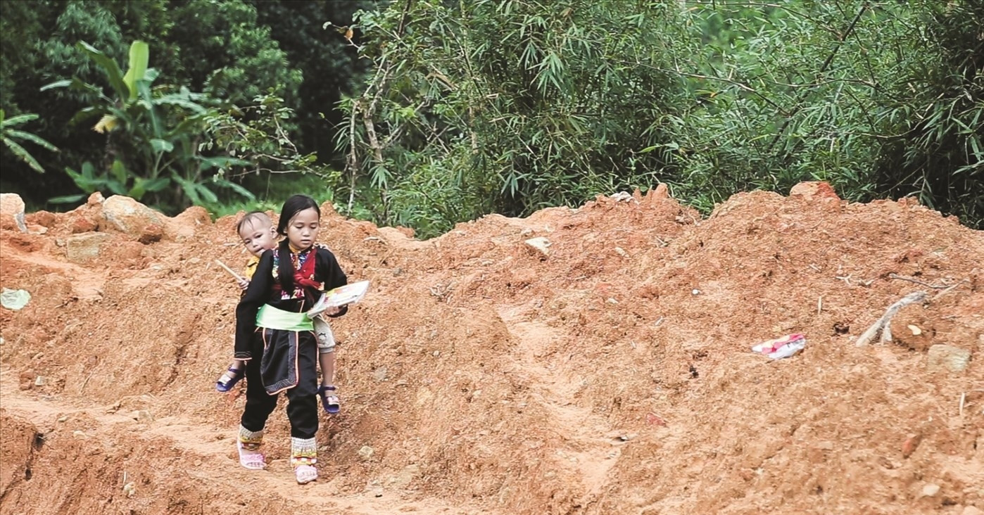 Empowered by honor, ethnic youth build brighter futures for their villages