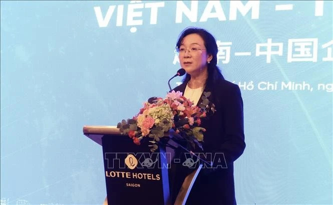 Vietnam, China strengthen cooperation in digital economy, green transition