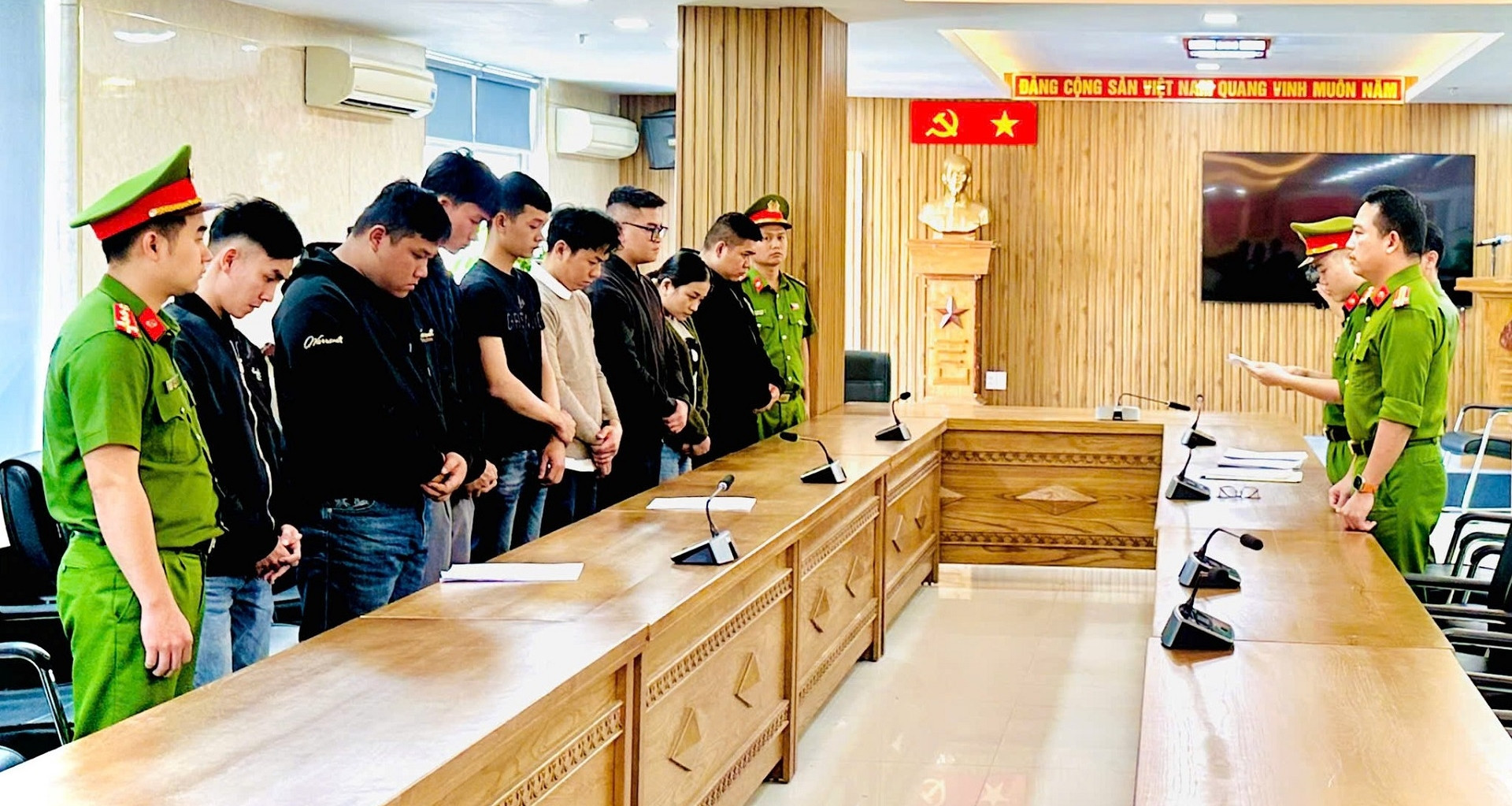 Da Nang busts cross-border money laundering ring worth over $2.7 billion