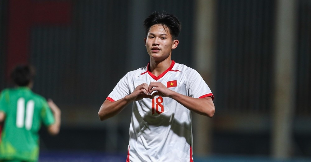 Vietnam U17 rout Macau to set up final showdown with Malaysia