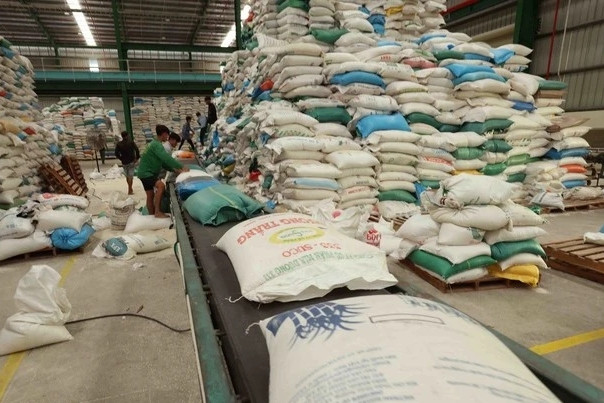 Vietnam's exports maintain robust growth amid global challenges