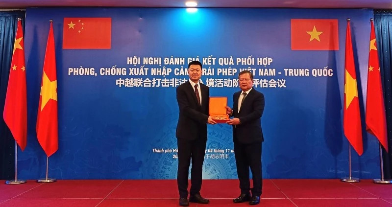Vietnam, China strengthen control over illegal cross-border movements
