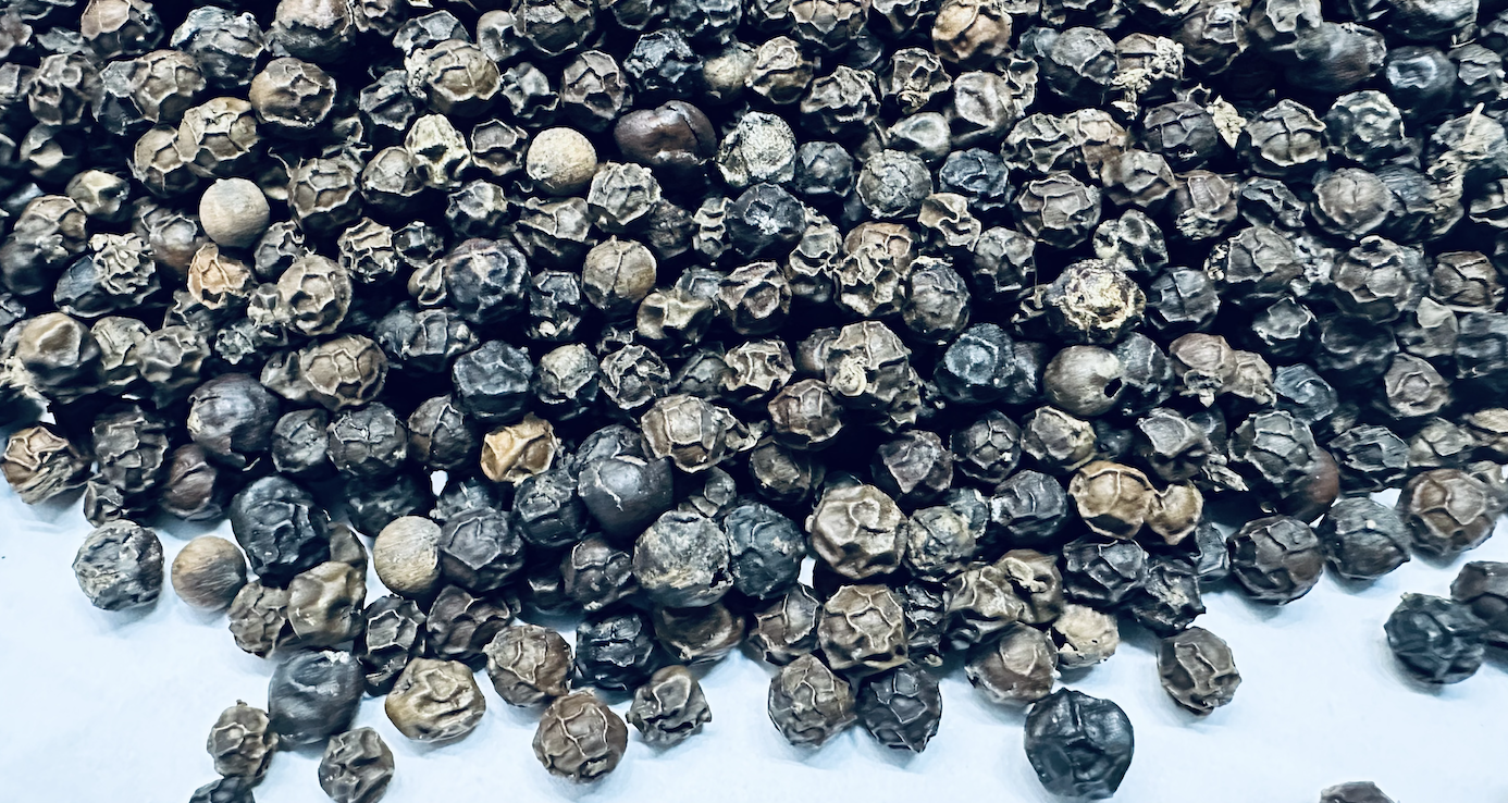 Vietnam’s black pepper exports surge toward historic $1.5 billion milestone