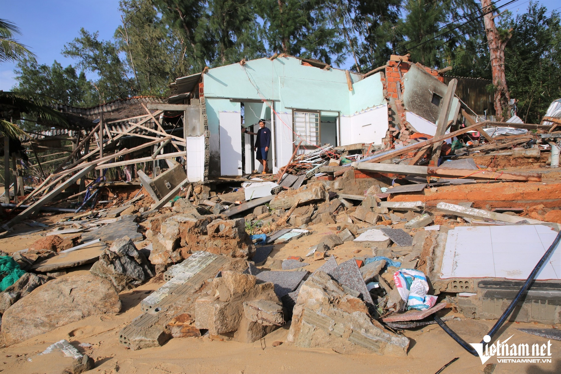 floods in vietnam1.jpg