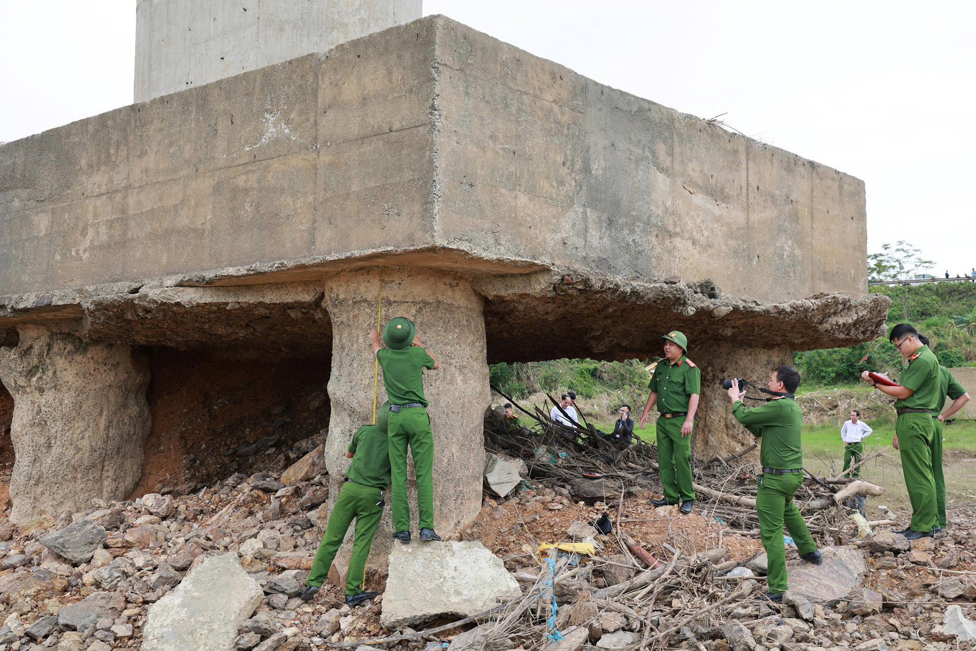 kt cau song lo 6.jpg