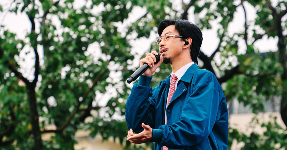 Den The Rapper Rapper Den Vau clarifies 'Nuoi em' role, urges calm amid transparency ...