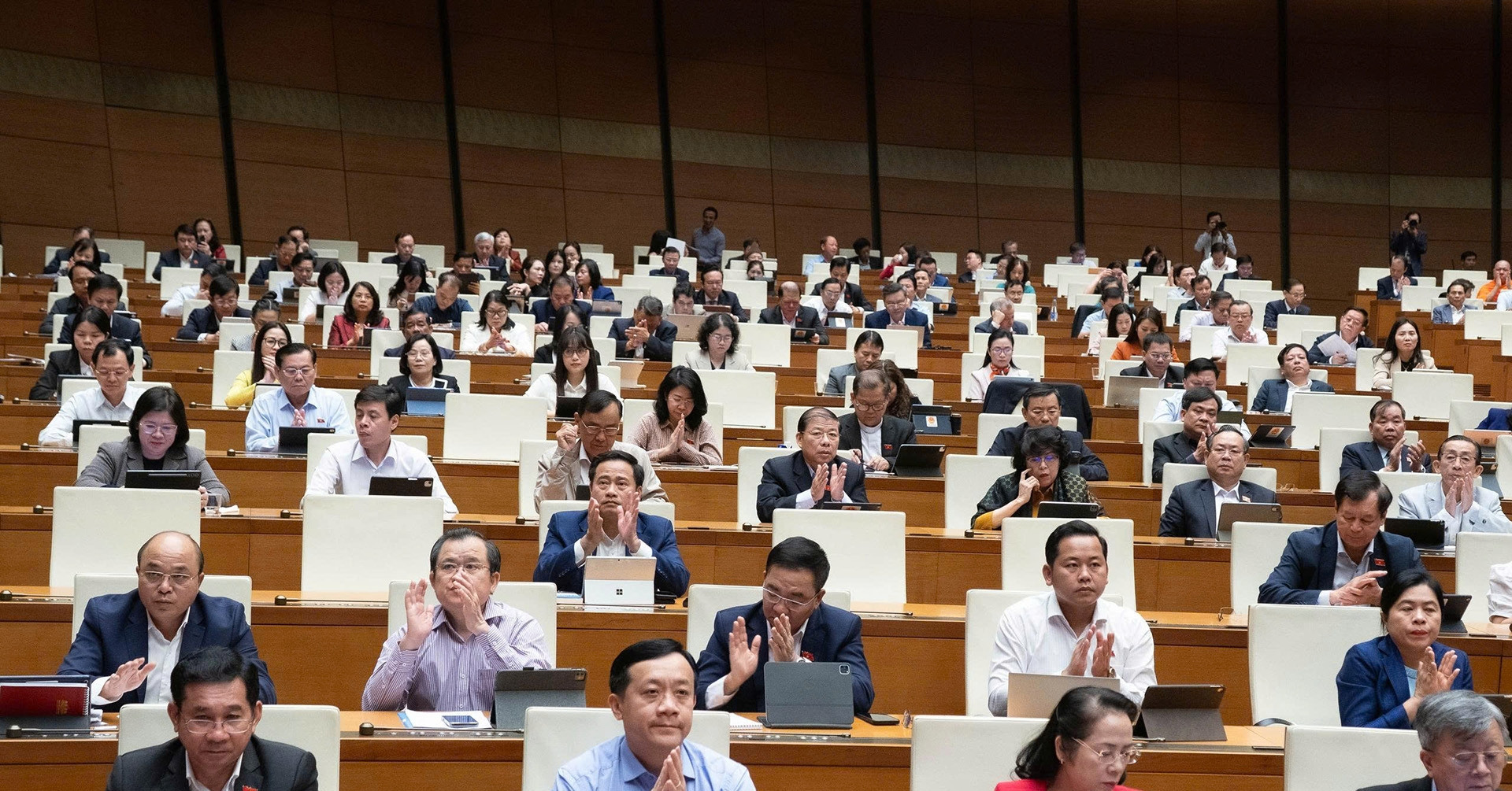 VN requires asset declaration for officials with valuables worth over $6,000