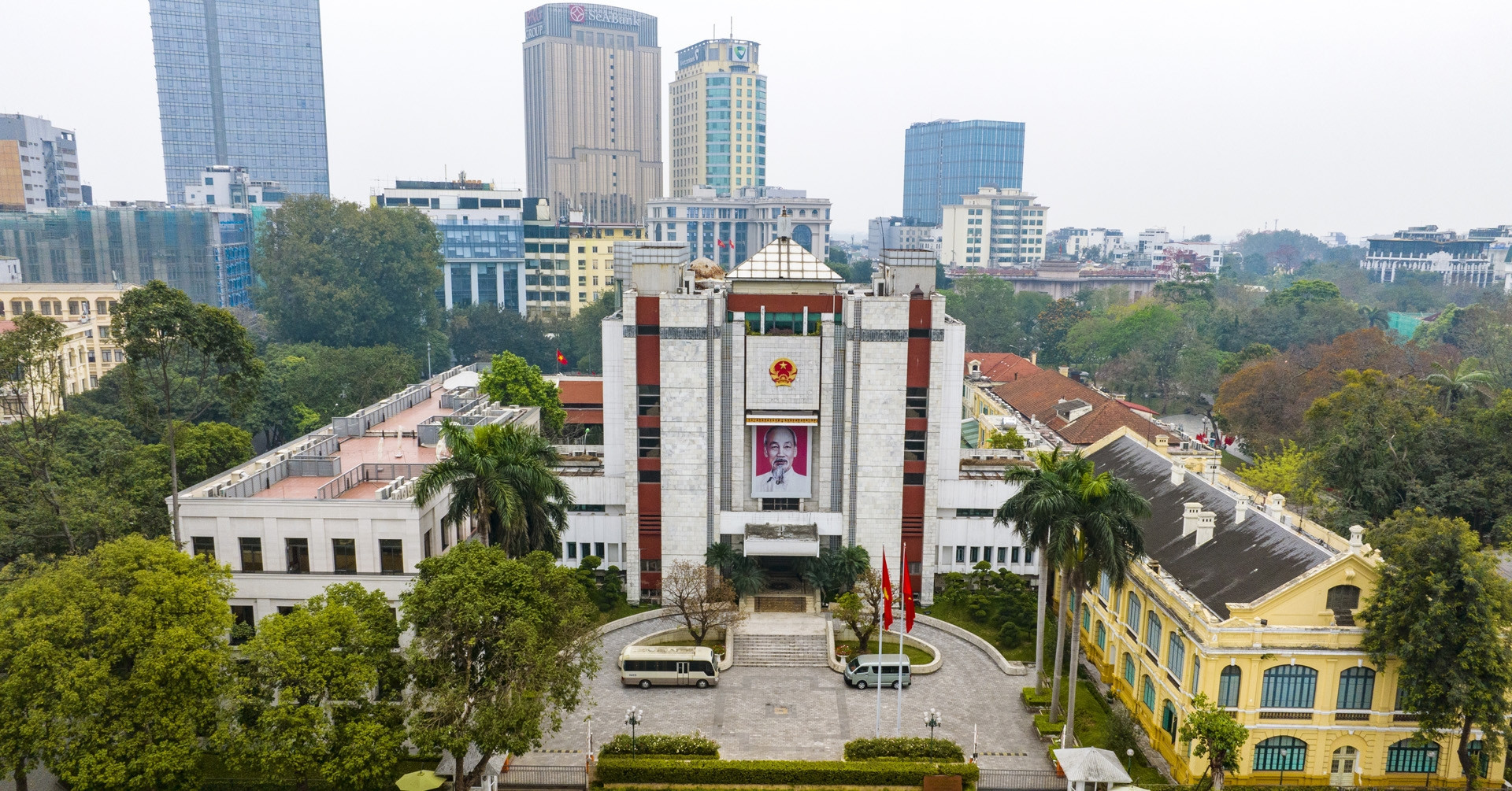 National Assembly gives Hanoi leader green light for mega projects